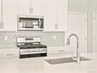 Photo #4: 5408207 Listing 