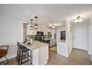 Photo #6: 5414211 Listing
