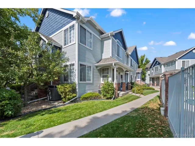 MLS: 5414624 Condo For Sale