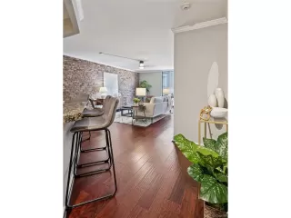 Photo #5: 5415493 Listing 