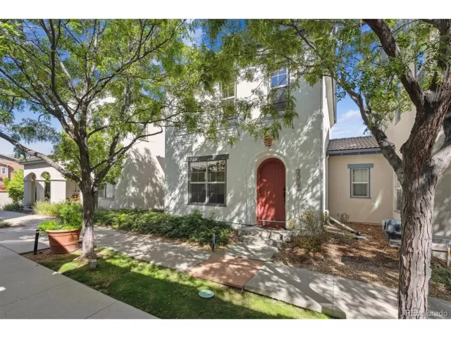 MLS: 5421558 Condo For Sale