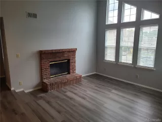 Photo #3: 5423359 Listing