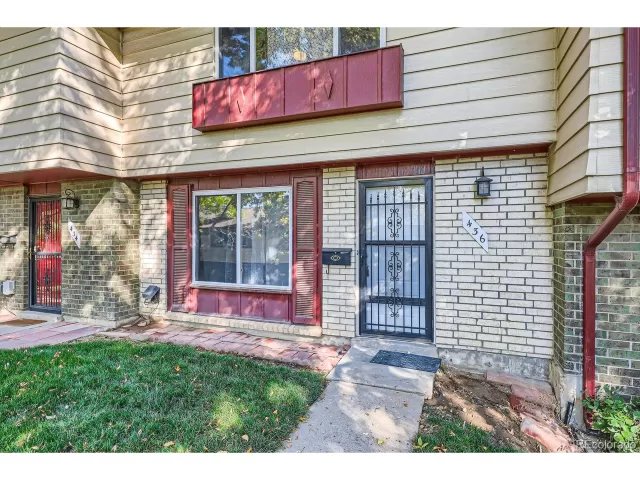 MLS: 5423611 Condo For Sale