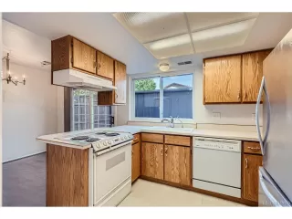 Photo #3: 5423611 Listing 