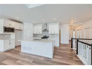 Photo #3: 5424253 Listing 