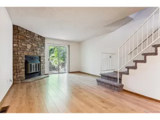 Photo #6: 5428395 Listing