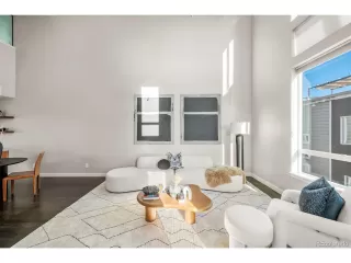 Photo #6: 5428797 Listing