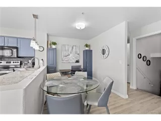 Photo #5: 5428967 Listing