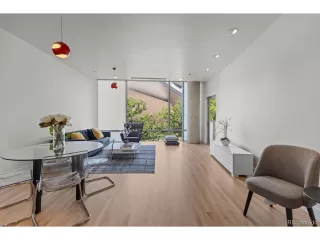 Photo #2: 5429227 Listing