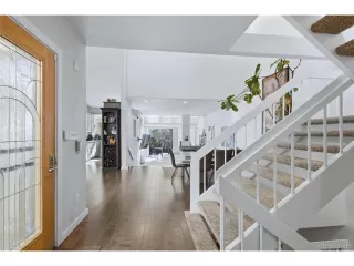 Photo #5: 5430528 Listing