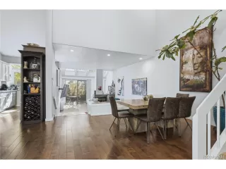 Photo #6: 5430528 Listing