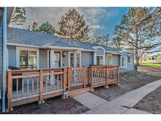 MLS: 5430729 Condo For Sale