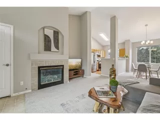Photo #4: 5431186 Listing