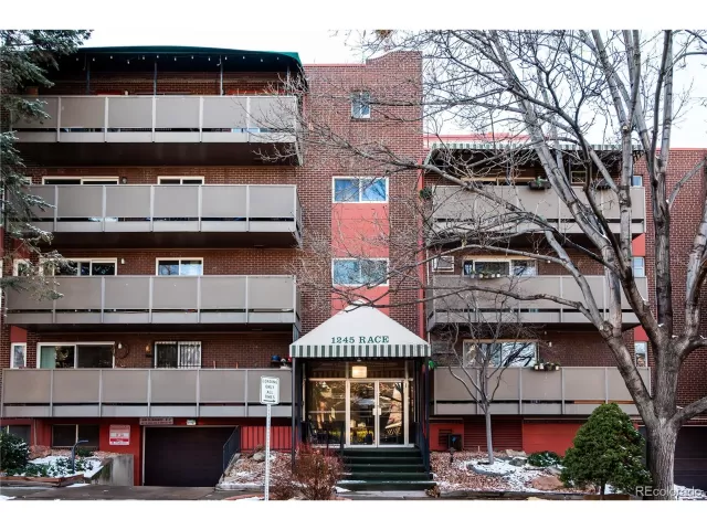 MLS: 5437666 Condo For Sale