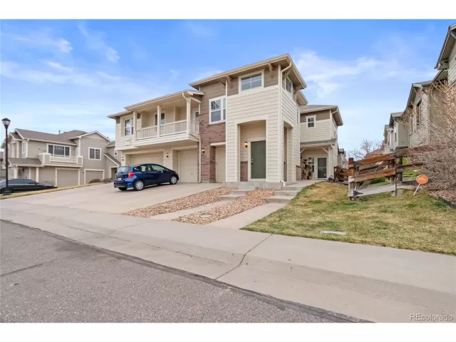 MLS: 5437722 Condo For Sale