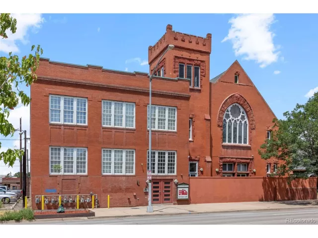 MLS: 5438193 Condo For Sale