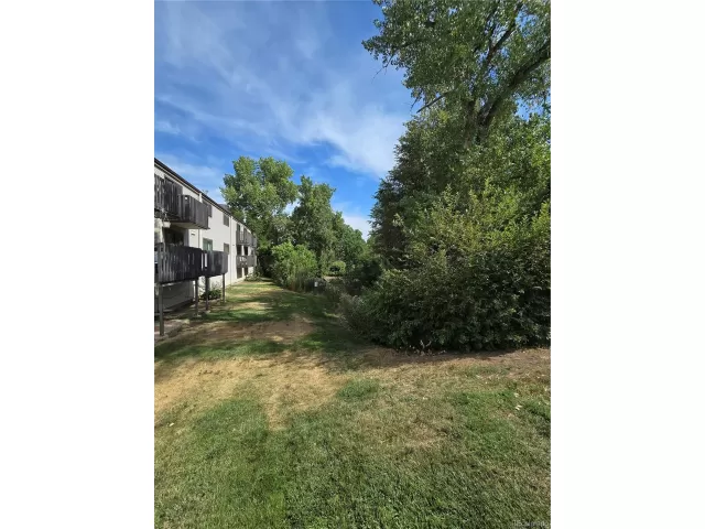 MLS: 5439793 Condo For Sale