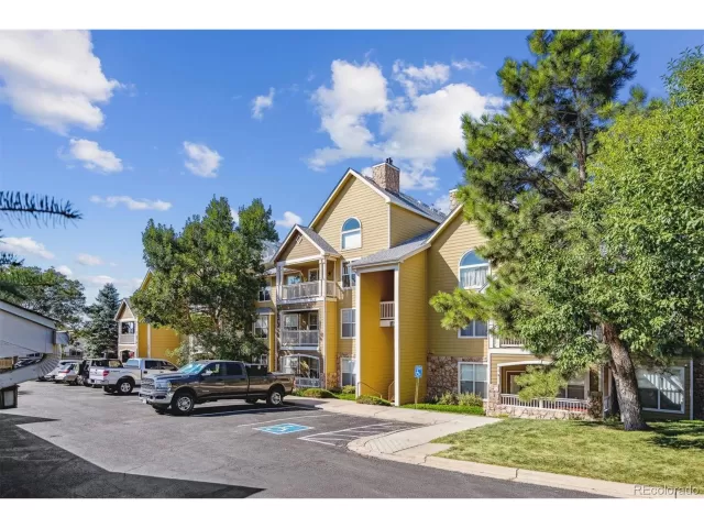 MLS: 5439801 Condo For Sale