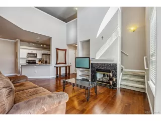 Photo #3: 5439801 Listing