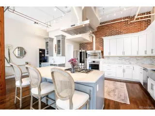 Photo #5: 5440744 Listing