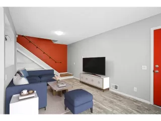 Photo #2: 5441871 Listing