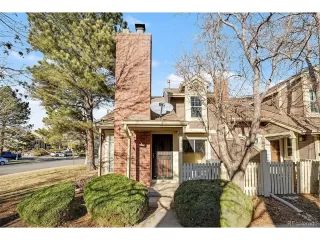 More Details about MLS # 5442526 : 1920 S HELENA ST A AURORA CO 80013