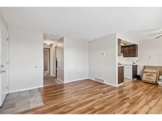 Photo #6: 5444810 Listing