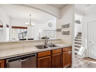 Photo #2: 5447277 Listing