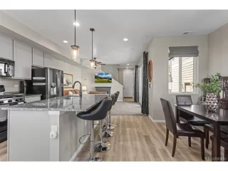 Photo #6: 5448717 Listing