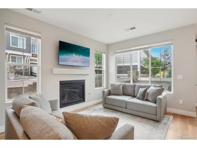 MLS: 5452902 Condo For Sale