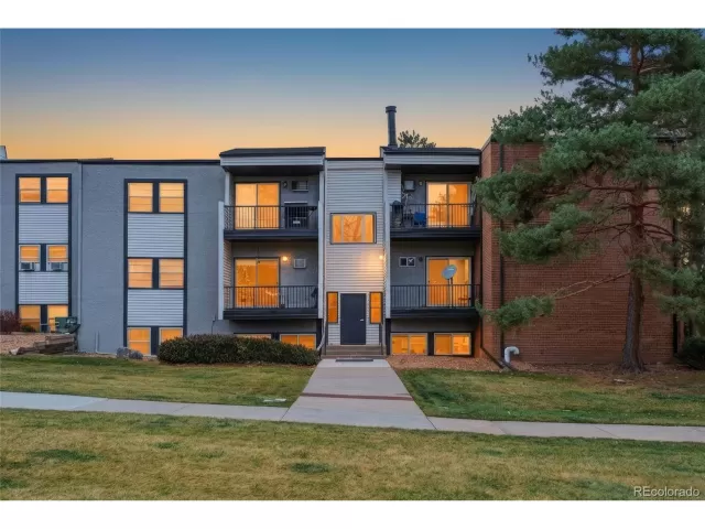 MLS: 5453524 Condo For Sale