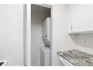 Photo #6: 5453524 Listing