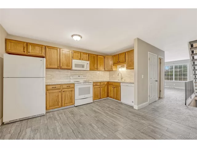 MLS: 5454531 Condo For Sale