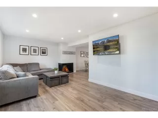 Photo #3: 5457925 Listing