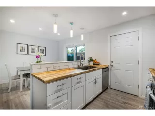 Photo #5: 5457925 Listing