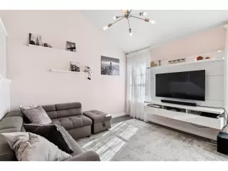 Photo #3: 5458115 Listing