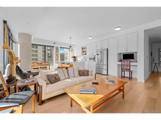 Photo #5: 5458596 Listing