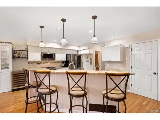 Photo #5: 5459483 Listing 