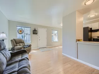 Photo #3: 5460867 Listing