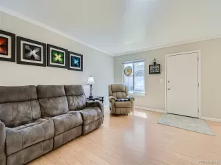 Photo #6: 5460867 Listing