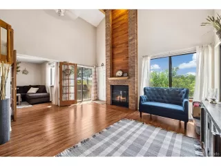 Photo #6: 5461873 Listing