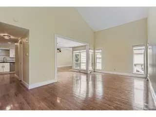 Photo #3: 5464830 Listing