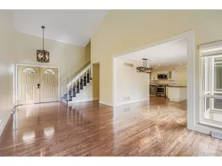 Photo #4: 5464830 Listing