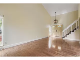 Photo #5: 5464830 Listing