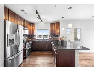 Photo #6: 5468135 Listing