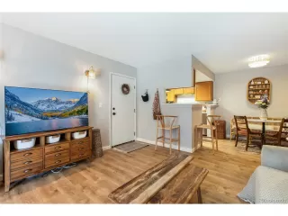 Photo #5: 5474900 Listing