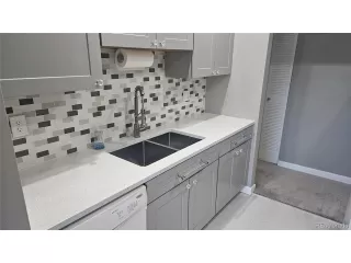 Photo #2: 5477575 Listing