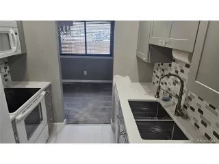 Photo #3: 5477575 Listing