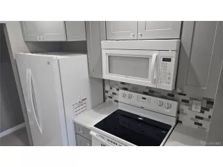 Photo #5: 5477575 Listing