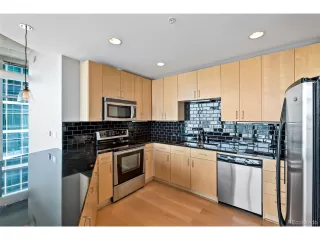 Photo #5: 5479199 Listing